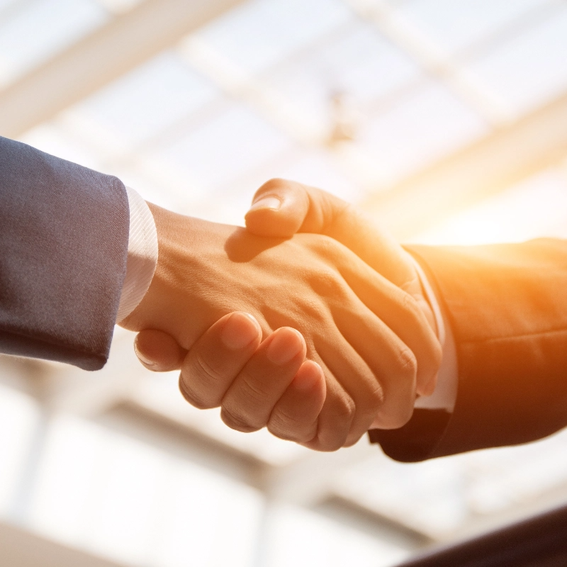 In viaggio per lavoro? Approfitta delle tariffe vantaggiose riservate ad aziende e professionisti.